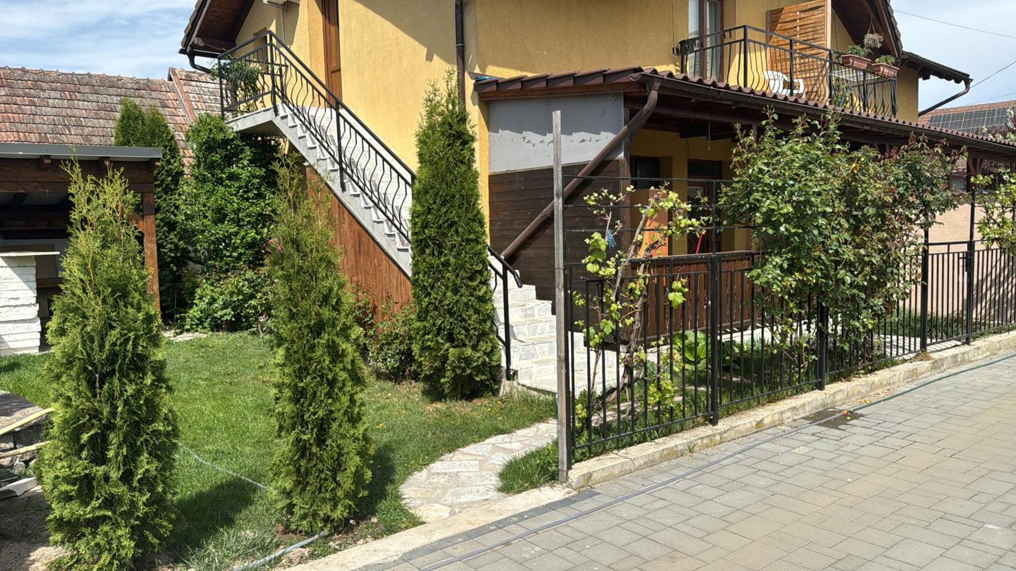 Hotel Casa Smarald Turda Noua Exterior foto